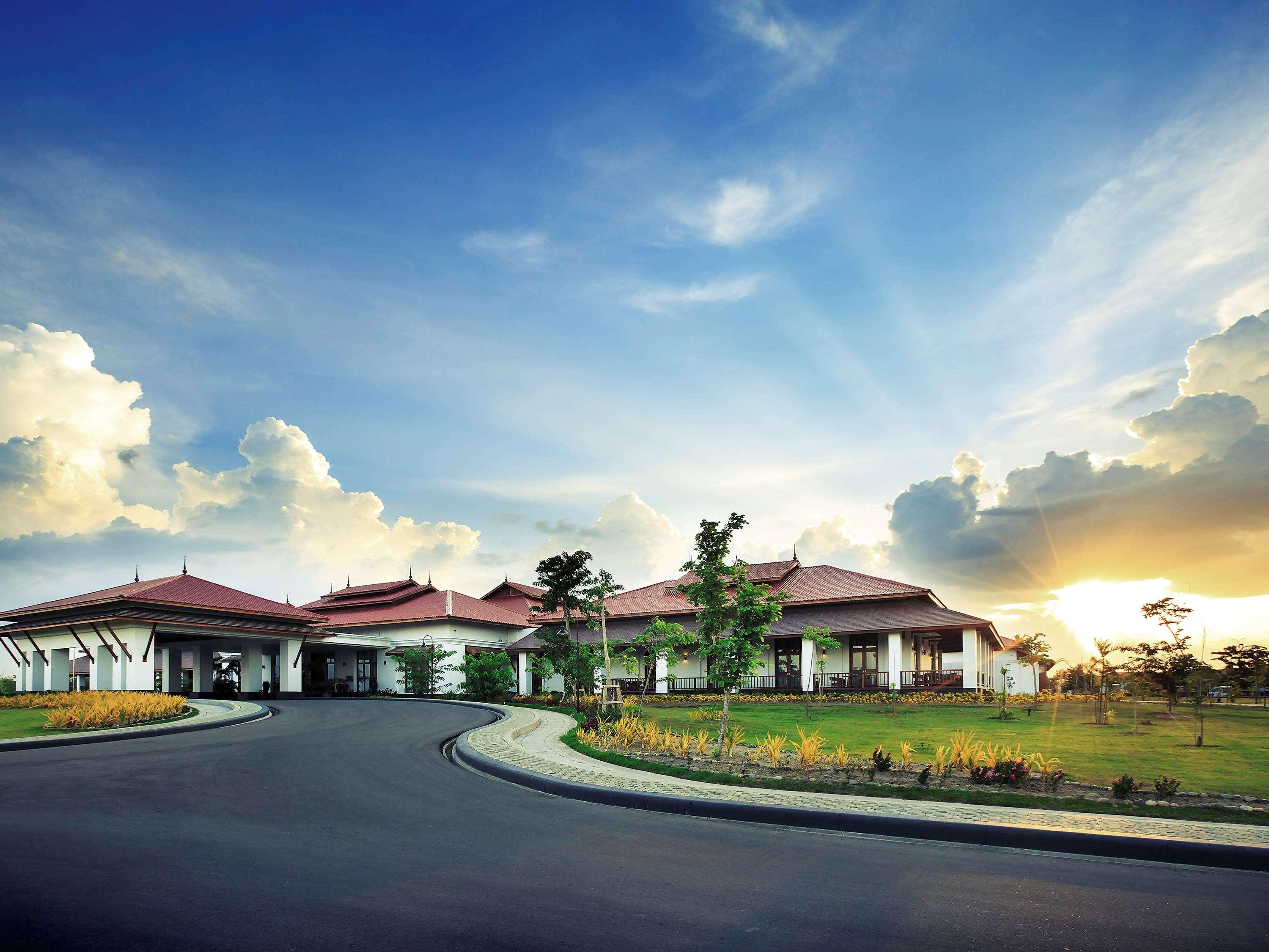 Naypyidaw The Lake Garden Hotel Nay Pyi Taw - Mgallery Collection מראה חיצוני תמונה